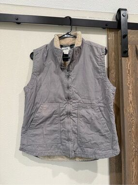 Men's Sherpa-Lined Utility Vest in Gray